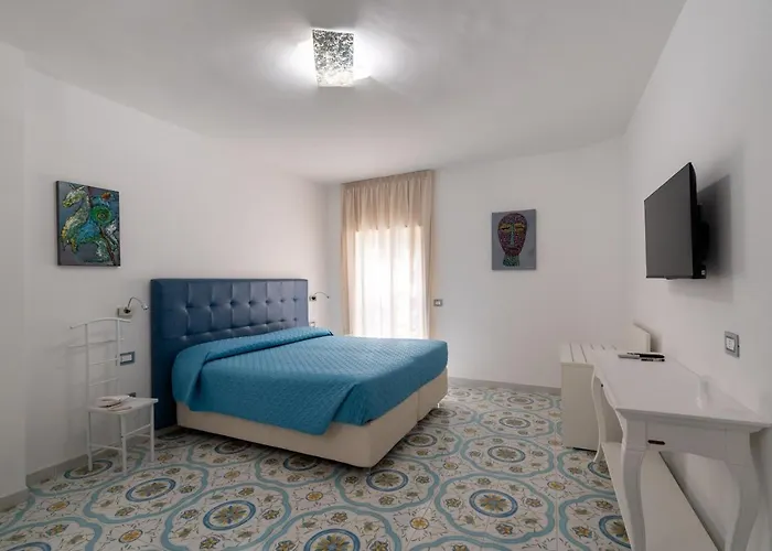Hotel Park Maria San Menaio
