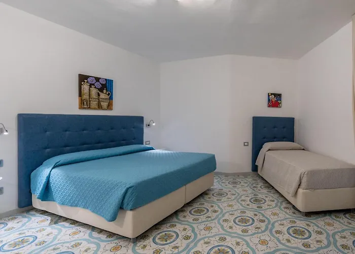 Park Maria Hotell 3*