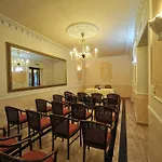 玛丽亚公园别墅酒店 3*