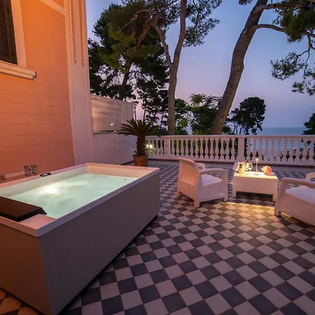 Отель Park Maria 3*