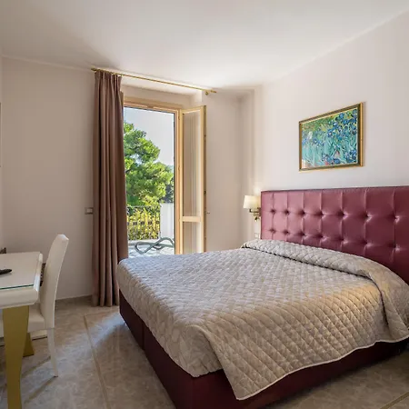 Park Maria 3* San Menaio