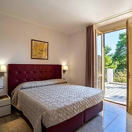 Hotel Park Maria San Menaio