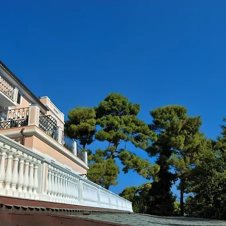 Hotel Park Maria San Menaio