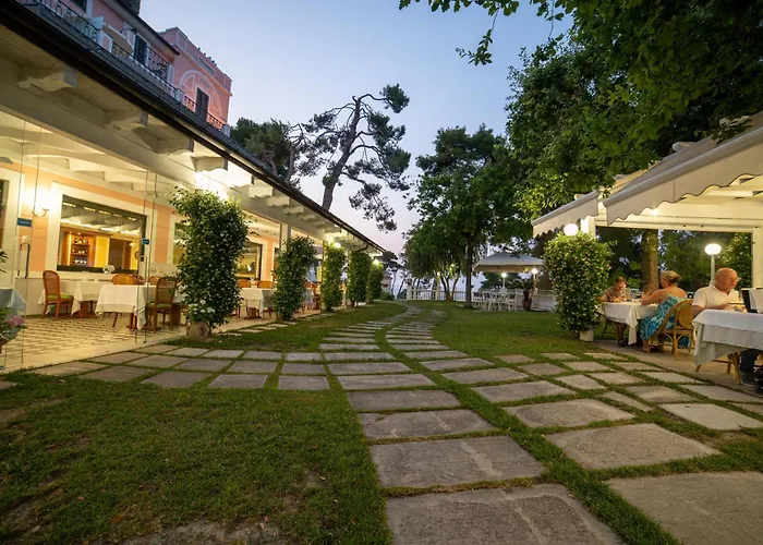 Hotel Park Maria San Menaio
